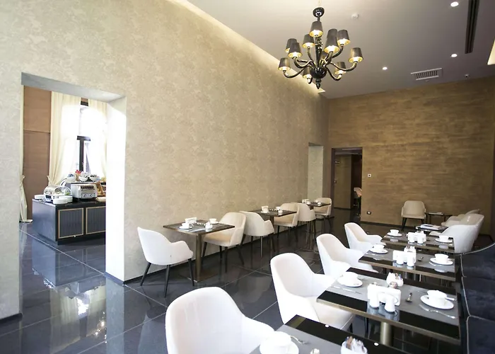 The Times 4* البندقية