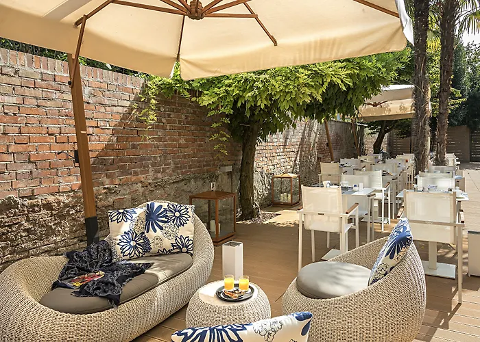 מלון The Times 4*